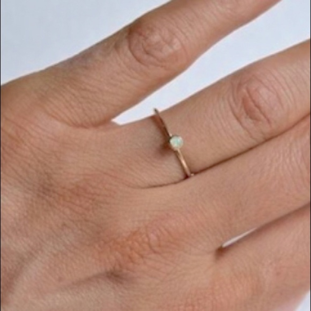 🆕 Dainty Opal Ring 💍